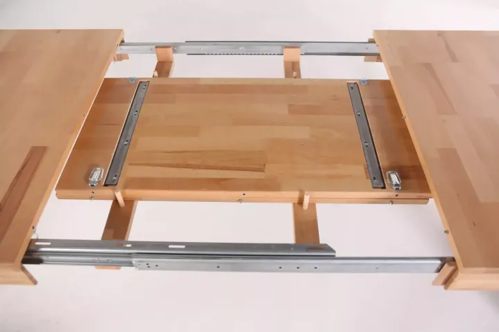 Petro von Standard Furniture | Tisch